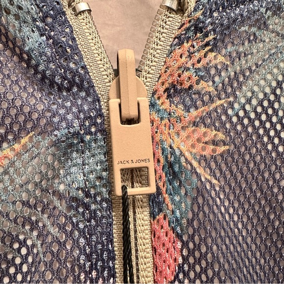 JACK & JONES JORSPRING REVERSIBLE BOMBER JACKET - Picture 4 of 7